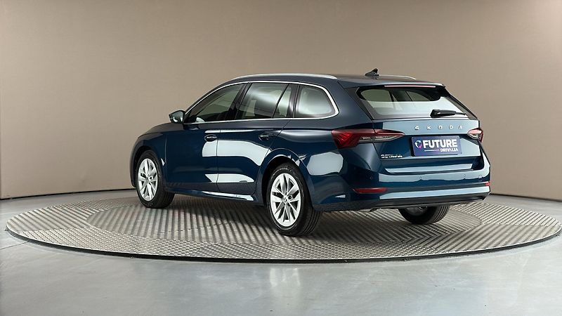 Škoda Octavia 1.5 TSI Style Combi - fotka 2 z 26
