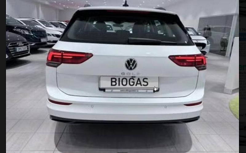 Volkswagen Golf Variant 1.5 TGI Base Ambient Kamera - fotka 6 z 12
