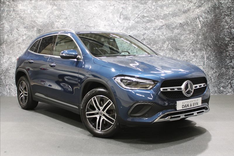 Mercedes-Benz GLA 1,3 200 1.majitel CZ zánovní - fotka 2 z 33