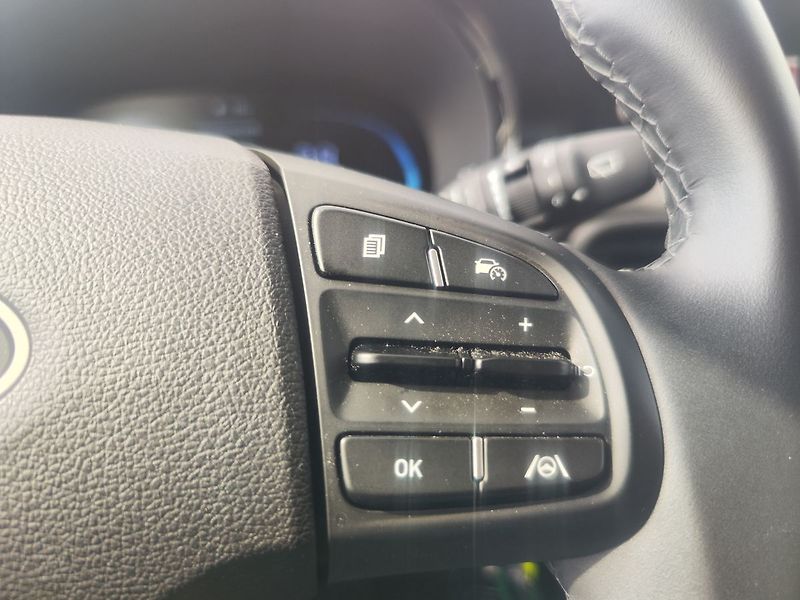 Hyundai i10 1.0i/46kW Wave - fotka 23 z 28