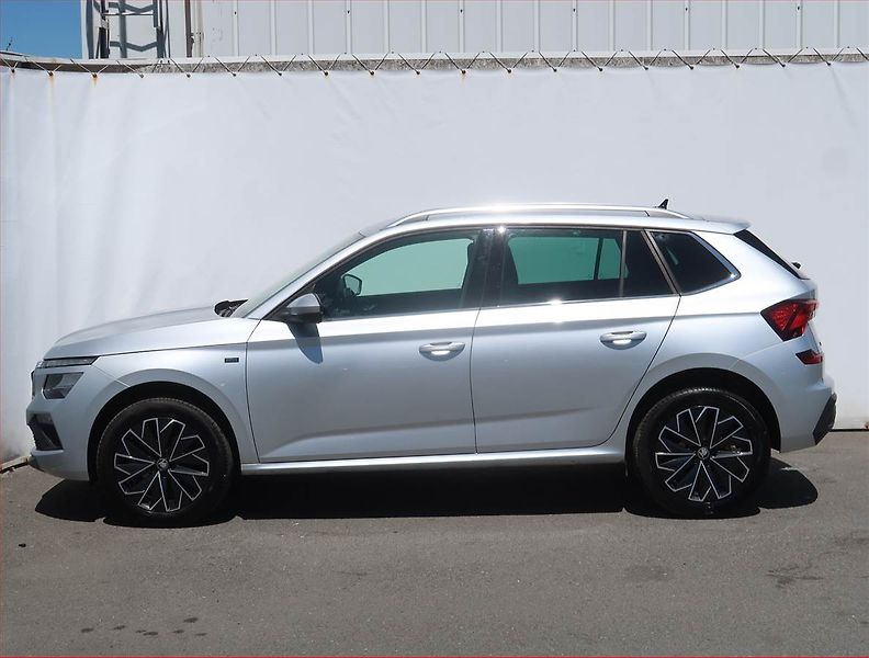Škoda Kamiq (2025) 1.0 TSI, Drive - fotka 3 z 21
