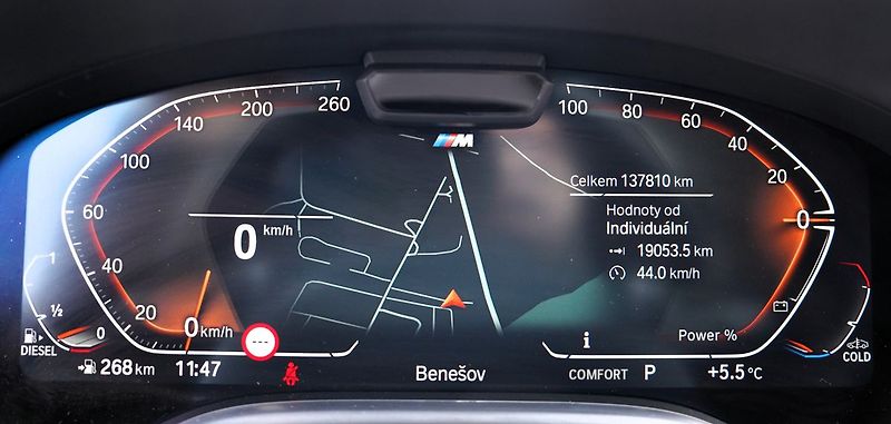 BMW Řada 7 740d xDrive/9AT/Lasery/Mpaket - fotka 38 z 50