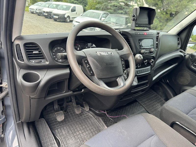 Iveco Daily 3.0,7míst,klima,TZ:3.500kg,DPH - fotka 25 z 33