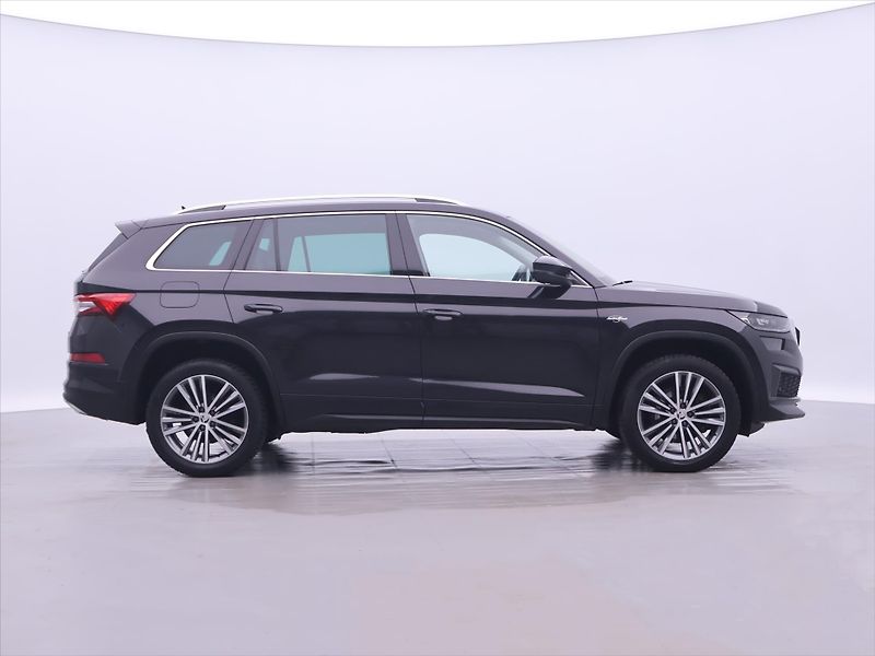 Škoda Kodiaq 2,0 TDI DSG 4x4 L&K DPH CZ 1Ma - fotka 8 z 39