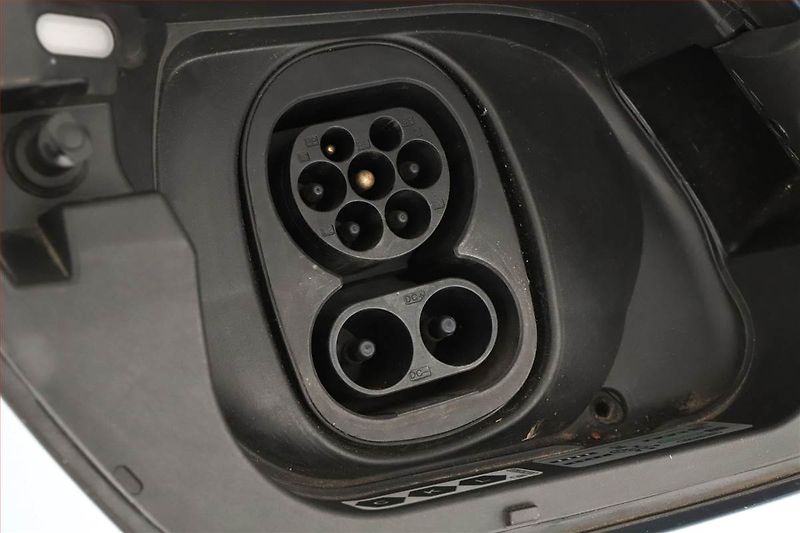 Volkswagen ID.3 (2020) Pro Perf. (62 kWh), SoH 86% - fotka 25 z 26