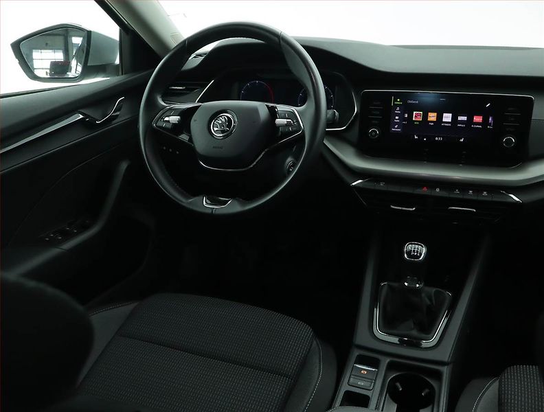 Škoda Octavia (2022) Ambition 2.0 TDI, ČR,1.maj - fotka 7 z 15
