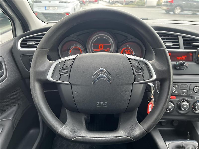 Citroën C4 1,6 BlueHDi  Live Edition - fotka 12 z 22
