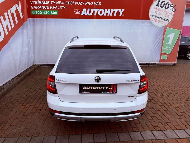 Škoda Octavia 2.0 TDi DSG 4x4 Scout, ČR - fotka 8 z 30