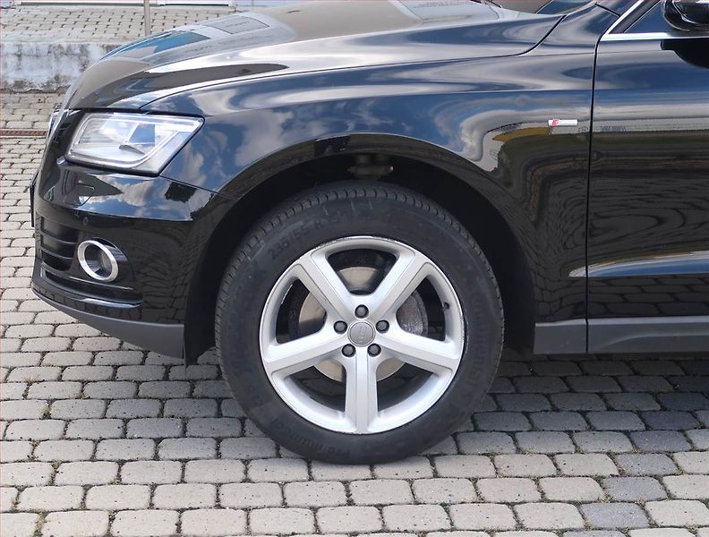 Audi Q5 (2016) S line 2.0 TDI, 4X4, Automat - fotka 15 z 19