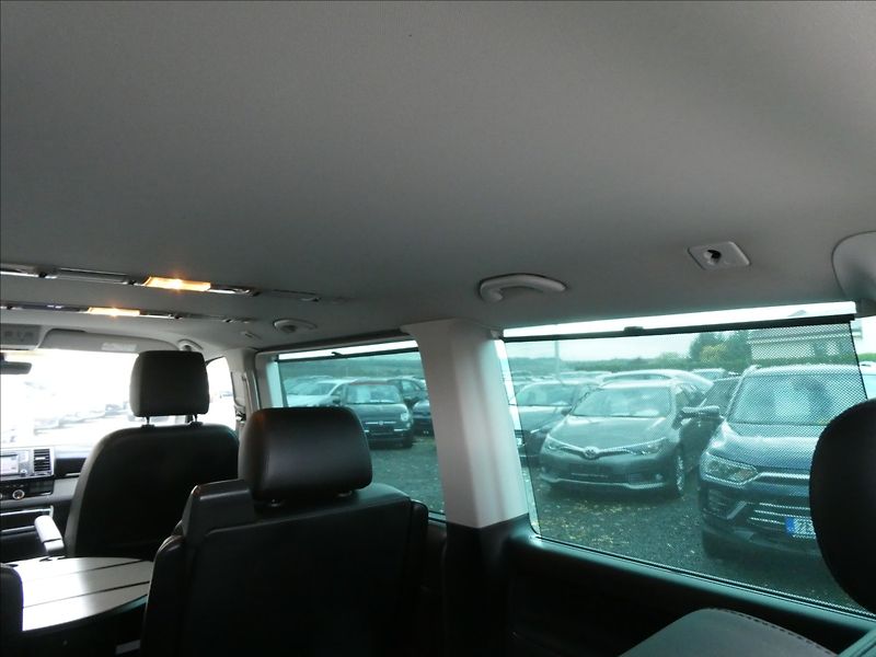 Volkswagen Multivan 2,0 TDi 150kW DSG GenerationSi - fotka 27 z 57