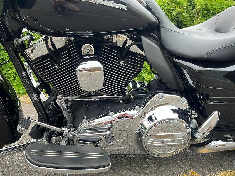 Harley-Davidson FLTRXS Road Glide Special (2015) AKČNÍ CENA REZERVACE - fotka 11 z 13
