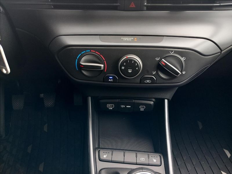 Hyundai Bayon 1,2 SMART - fotka 7 z 15