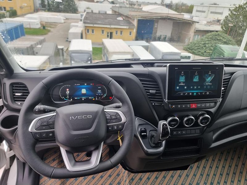 Iveco Daily (2026) 35S18/AUTOMAT/VÝDŘEVA/LED - fotka 11 z 12