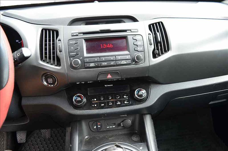 Kia Sportage (2013) 2,0 CRDI AWD - fotka 15 z 28