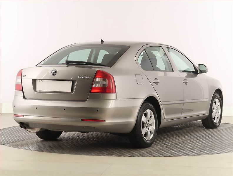 Škoda Octavia (2008) 1.9 TDI, Serv.kniha, Tempomat - fotka 5 z 20