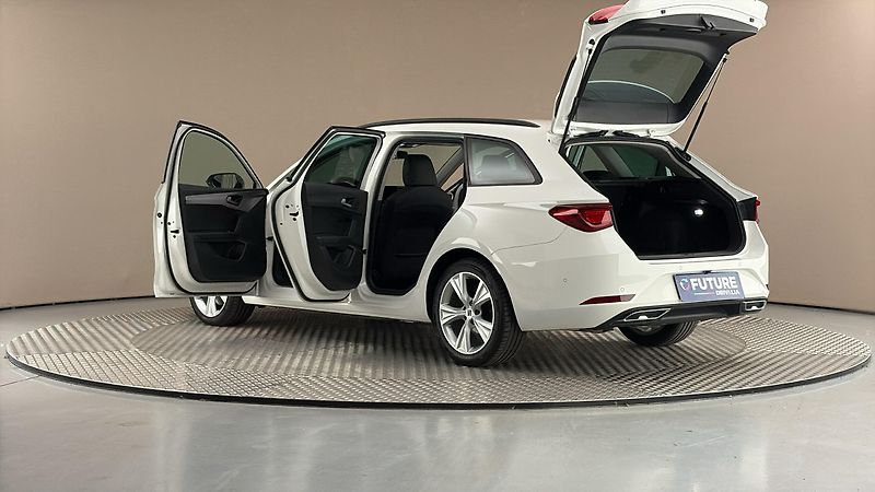 Seat Leon 2.0 TDI DSG FR Sportstourer - fotka 7 z 27