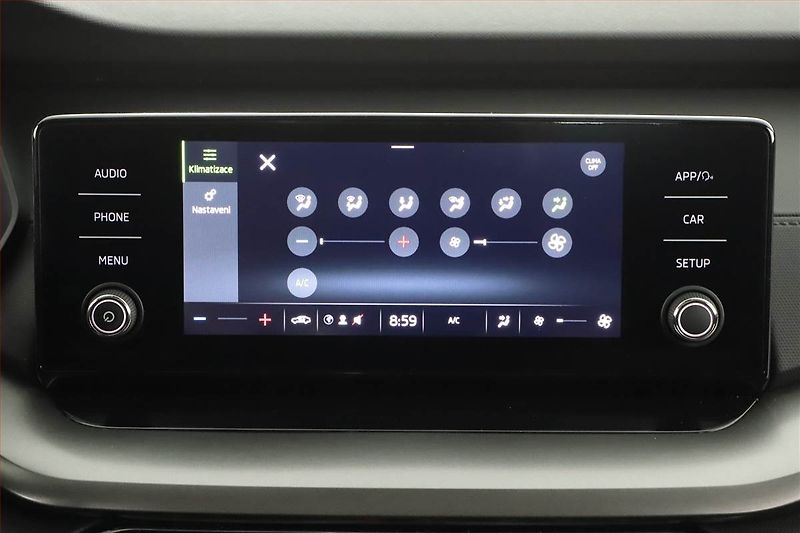 Škoda Octavia (2023) 1.0 TSI, ČR,1.maj, Serv.kniha - fotka 11 z 16