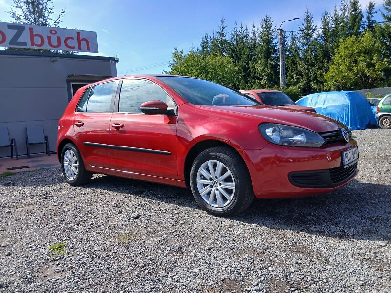 Volkswagen Golf 6, 1.4i, 59kw, alu - fotka 8 z 37
