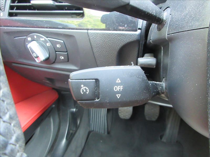 BMW Řada 3 325i 160Kw, Navi, 97 tis. Km. - fotka 34 z 42