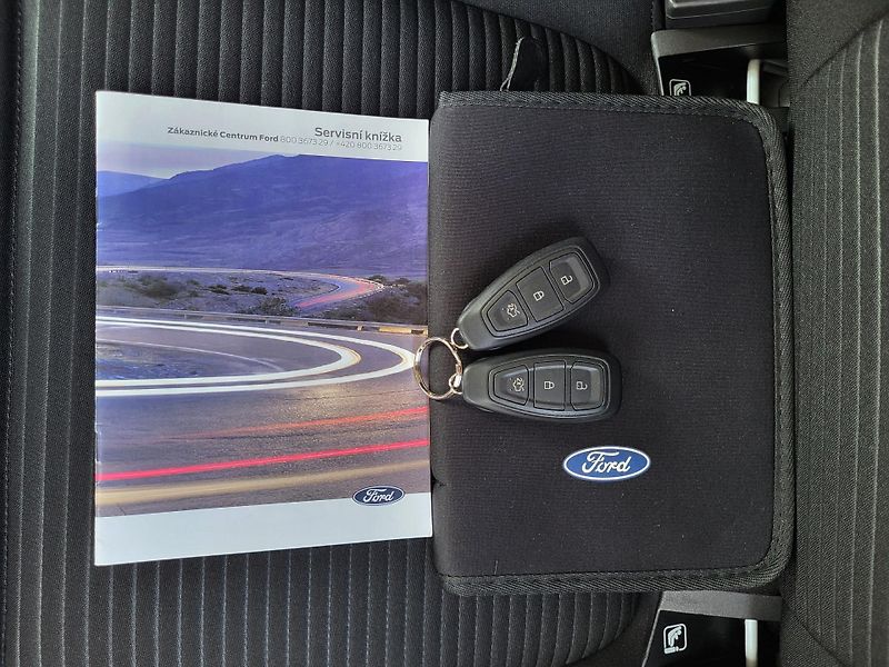 Ford Focus 1.0 EcoBoost mHEV 114kW TITAN. - fotka 46 z 50