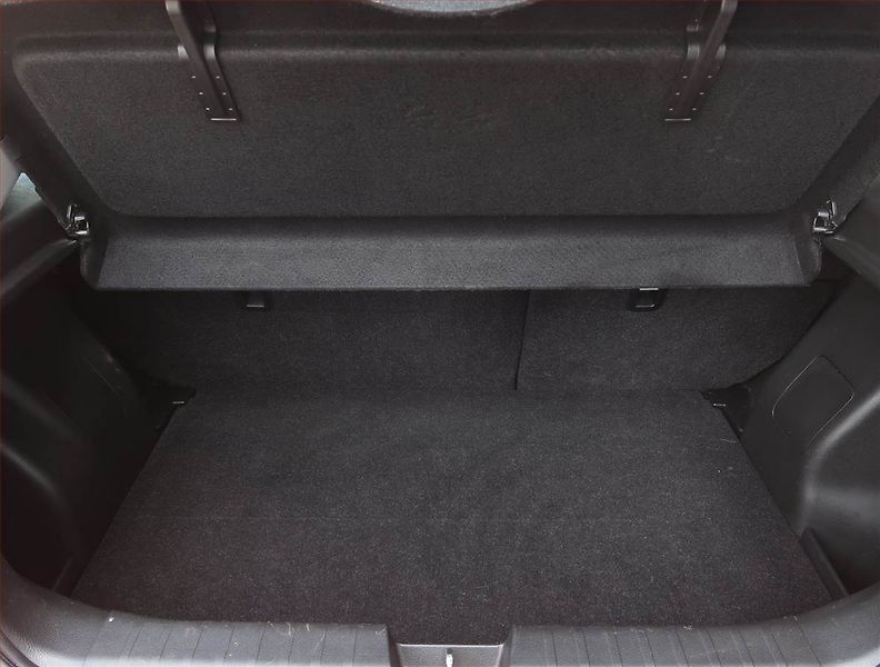 Suzuki Baleno (2017) 1.2 DualJet, Serv.kniha - fotka 14 z 16