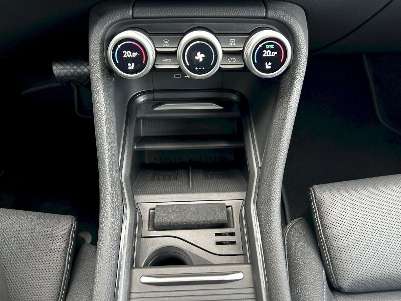 Škoda Kodiaq (2025) 2.0 TDI 142 kW 4x4 DSG Exclusi - fotka 24 z 35