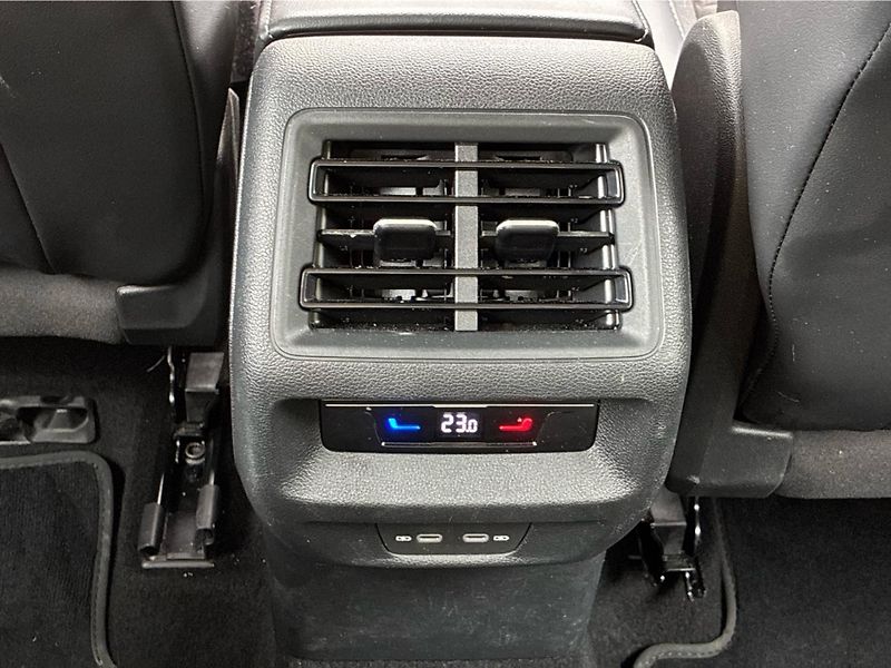 Volkswagen Tayron Life 1,5 eTSI 110 kW mHEV - fotka 22 z 23