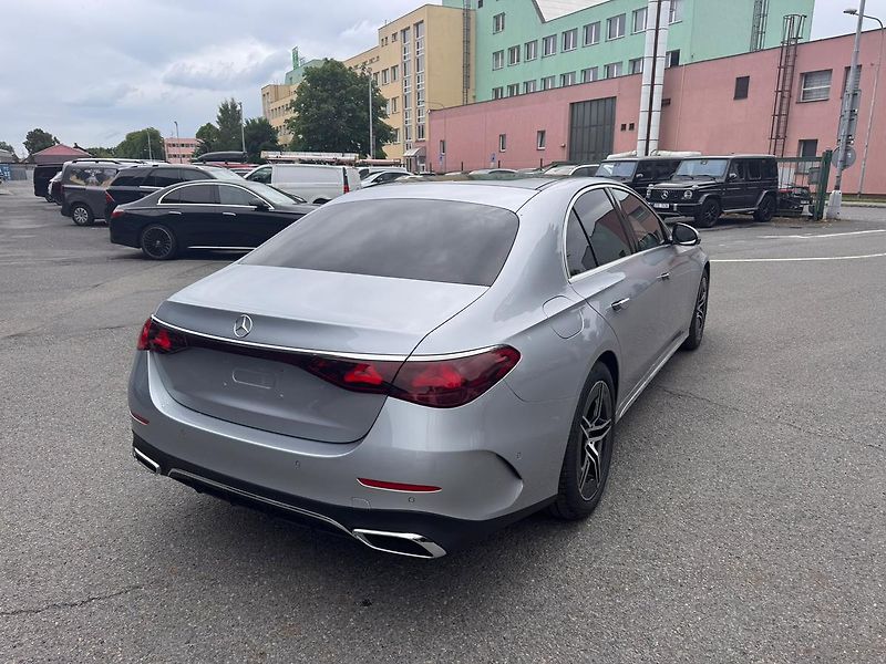 Mercedes-Benz Třídy E (2026) E 450 d 4MATIC - fotka 7 z 23