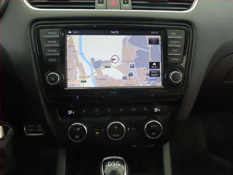 Škoda Octavia (2013) RS 2.0 TDI, Automat - fotka 12 z 15