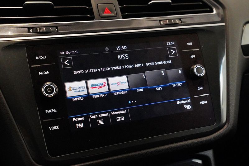 Volkswagen Tiguan Allspace - fotka 19 z 30