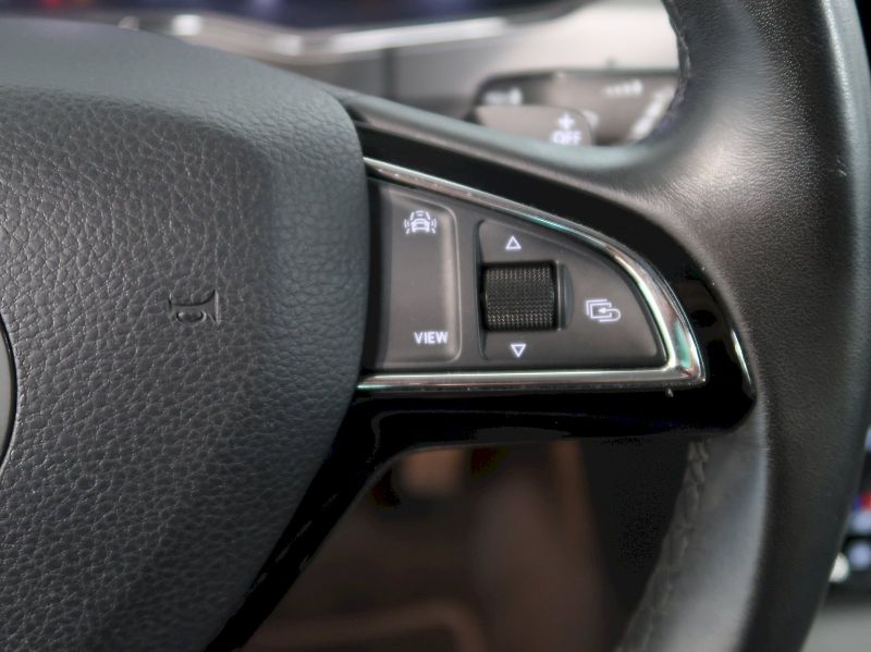 Škoda Superb (2019) STYLE 2.0TDI 140KW 4x4 DSG LED - fotka 23 z 47