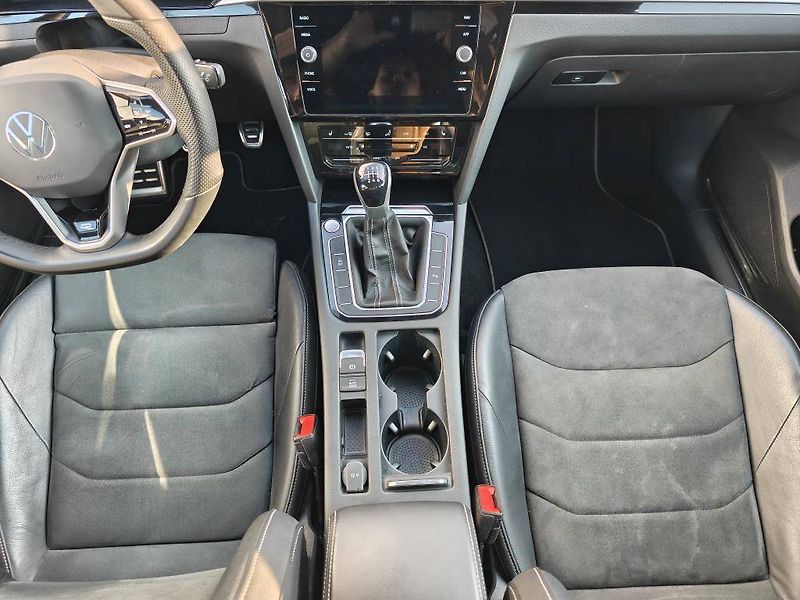 Volkswagen Arteon R-Line 6G 1,5TSI - fotka 9 z 23