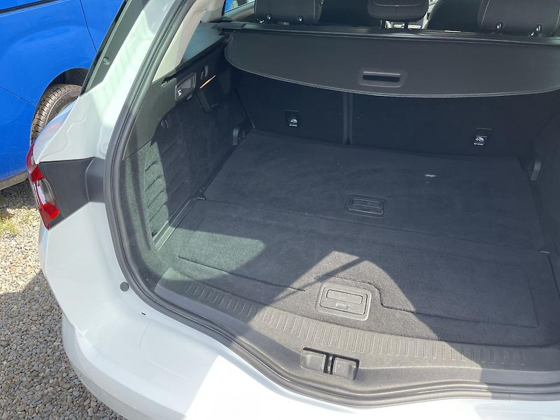 Renault Mégane 1.5 DCi 85 kW LIMITED-DPH-ČR ! - fotka 20 z 38