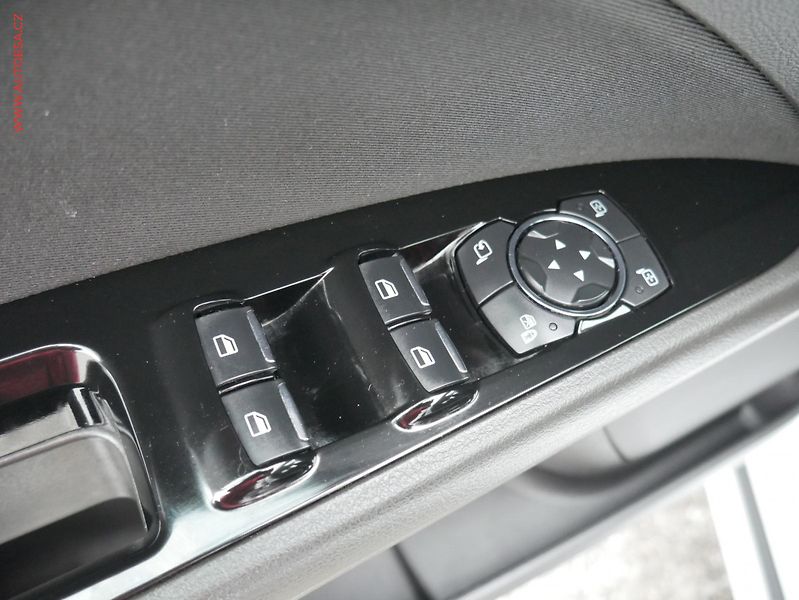 Ford Mondeo (2019) 2.0 EcoBlue, LED, navi - fotka 18 z 25