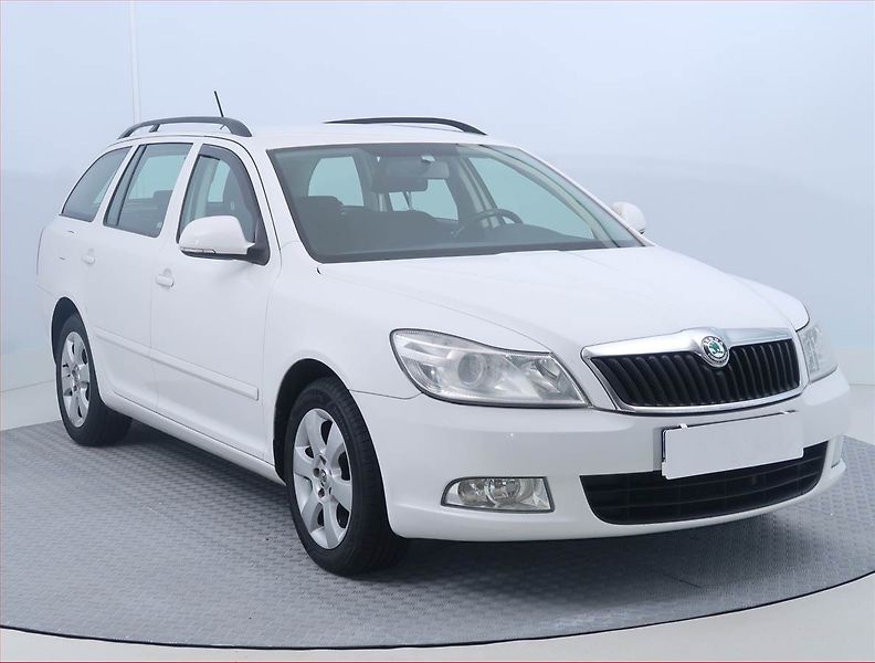 Škoda Octavia (2012) Ambition 1.4 TSI, po STK - fotografie inzerátu
