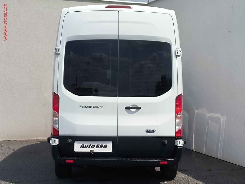 Ford Transit (2021) 2.0TDCi L3H3 6míst, Trend - fotka 5 z 19