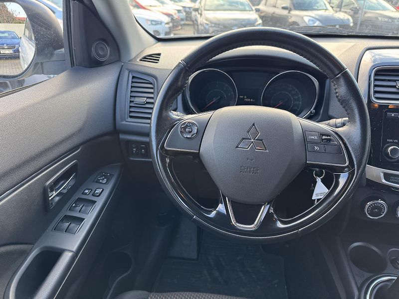 Mitsubishi ASX 1,6MIVEC INVITE+ - fotka 13 z 20