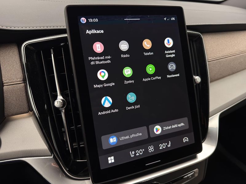 Volvo XC90 B5 AWD CORE CZ REZERVACE - fotka 31 z 44