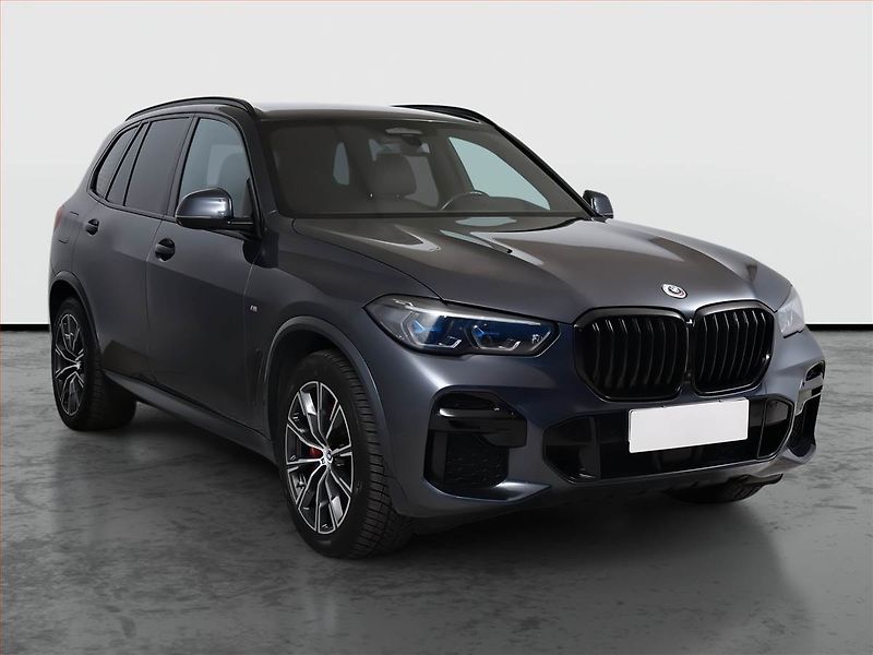 BMW X5 (2022) xDrive30d - fotka 1 z 25