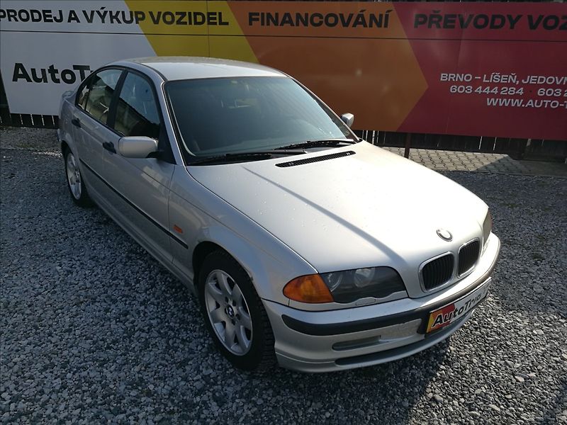 BMW Řada 3 2,0 d 320d - fotka 2 z 19