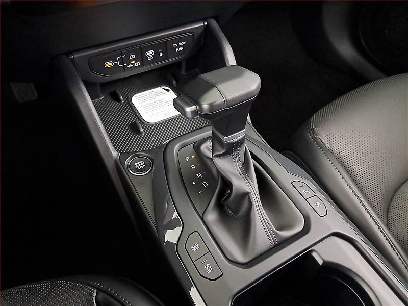 Kia K4 (2026) 1.6 T-GDI, Mrtvý úhel - fotka 13 z 18