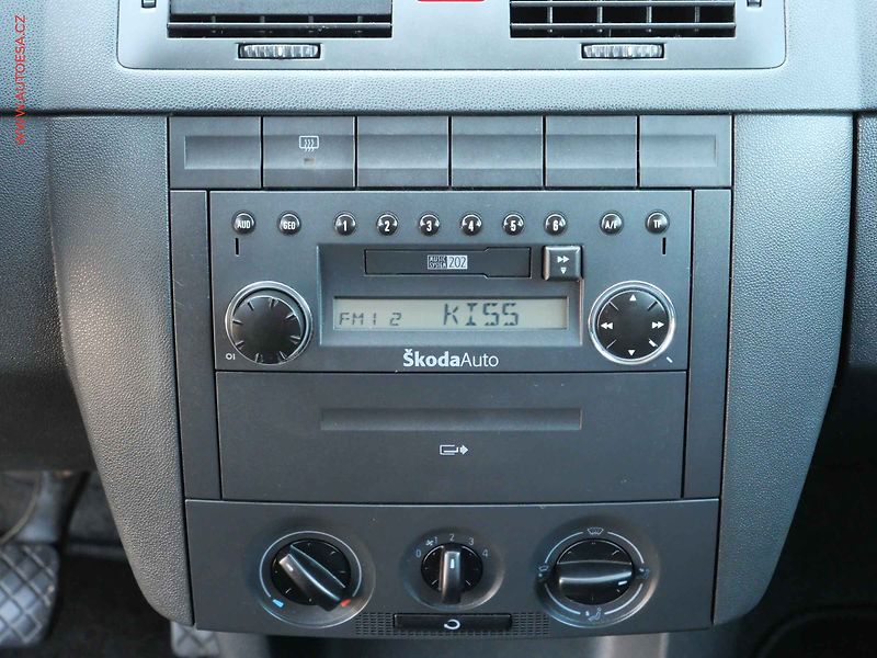 Škoda Fabia (2005) 1.2 HTP, ČR, El.výbava - fotka 11 z 15