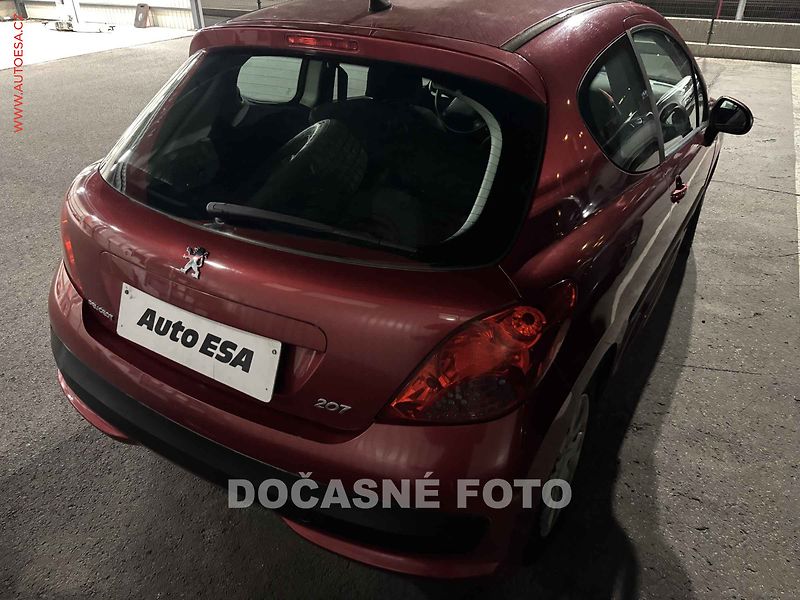 Peugeot 207 (2007) 1.4 HDi - fotka 2 z 3