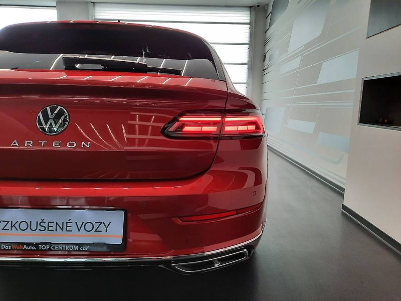 Volkswagen Arteon Shooting Brake (2022) R-Line 2.0 TSI (140kW/190k) DS - fotka 33 z 34