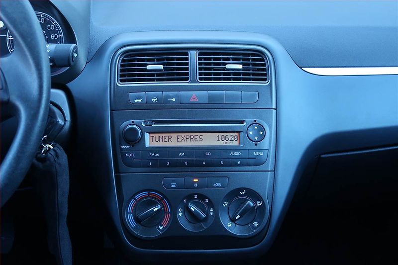 Fiat Grande Punto (2007) 1.2, Serv.kniha, nová STK - fotka 12 z 18