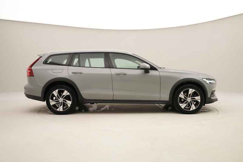 Volvo V60 CC B4 AWD BRIGHT PLUS AUT  - fotka 14 z 59