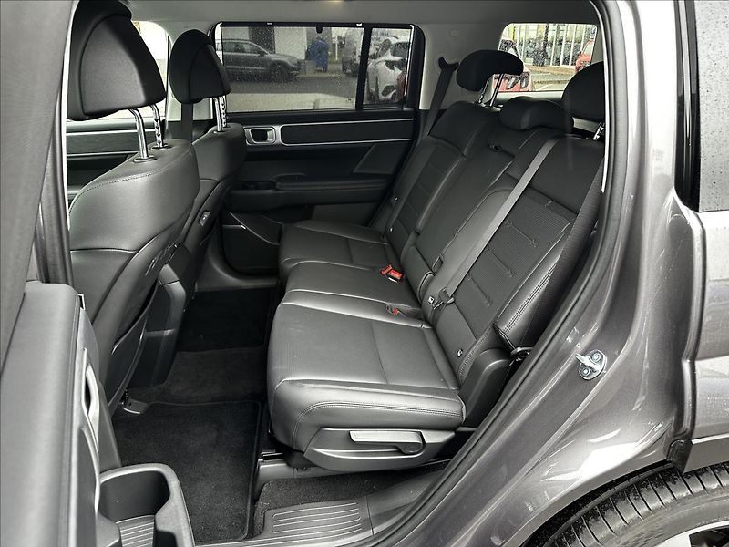 Hyundai Santa Fe 1,6 PHEV STYLE PREMIUM 4X4 - fotka 11 z 15