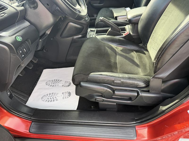 Honda CR-V 1.6CT-Di 4x4 160PS ČR 145TKM!! - fotka 96 z 159