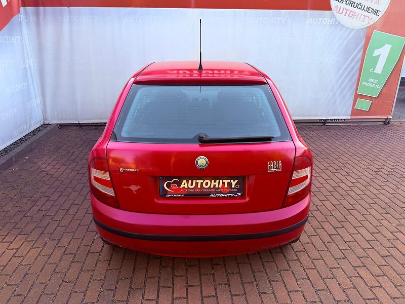 Škoda Fabia 1.2 HTP 12V, ČR, 1.Maj - fotka 7 z 19