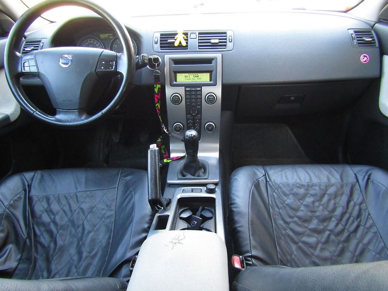 Volvo V50 (2009) 1.8 16V kW - fotka 14 z 35